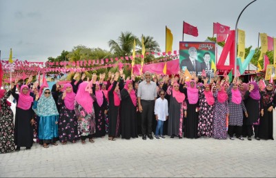 އެކަނިވެރިމައިންގެ އެލަވަންސް ބޮޑުކުރަން މުއިއްޒު ވައުދުވެއްޖެ