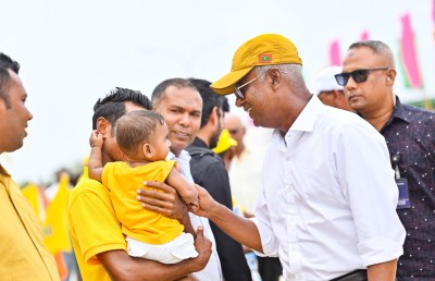 ރައީސްގެ ވައުދު ކޮޕީ ކުރުމުގެ މިސާލު ޖެހީ އެޕަލް އާއި އެންޑްރޮއިޑްގެ ވާދަވެރިކަމުން