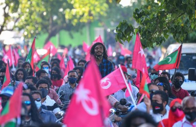 ކެމްޕެއިނަށް ފުރުސަތު ދީ، އިންތިހާބު އަވަސް ކުރޭ: އިދިކޮޅު