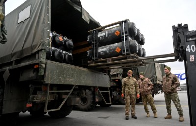 ރަޝިޔާއަށް ހަތިޔާރު ނުވިއްކުމަށް އެމެރިކާއިން އިންޒާރުކޮށްފި