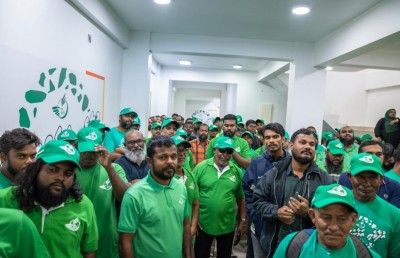 ފައްޔާޒު އެދިވަޑައިގަތީ ބާކީ ހަ ދުވަހުގެ މަސައްކަތުން އަދި ތިން ޕަސެންޓް އިތުރުކޮށްދޭން