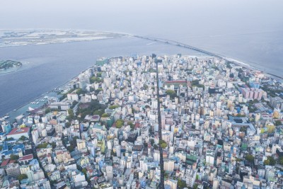 މާލެއިން ޕޮޒިޓިވްވި މީހާގެ ކޭސްއާ ގުޅިގެން ހަތަރު ރަށަކުން އިތުރު ނުވަ ތަނެއް ލޮކްޑައުންއަށް