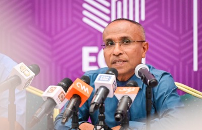 ވޯޓު ކަރުދާހުގައި ފާހަގަޖެހޭނީ ކަޅު ނުވަތަ ނޫ ކުލައިގެ ގަލަމަކުން އެކަނި: އީސީ