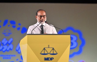 މުއިއްޒަށް ވޯޓު ލިބޭނީ ރައީސަށް ވުރެ 8 ޕަސެންޓް މަދުން: އިމްރާން