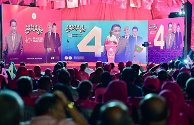 މުއިއްޒު ދެއްކެވީ ސަރުކާރުން ބިރު ދެއްކުން އޮތް ވަރު!