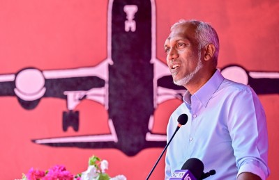 ލ. ހިތަދޫ ރައްޔިތުން އެދެނީ މެންދޫގައި އެއާޕޯޓު އަޅަން، މުއިއްޒު ވިދާޅުވީ ވަކި ގޮތެއް ނުނިންމާ ކަމަށް