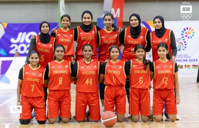 އަންހެނުންގެ 4 ގުނަ 400 މީޓަރު ރިލޭ އިން ވެސް ބްރޯންޒް