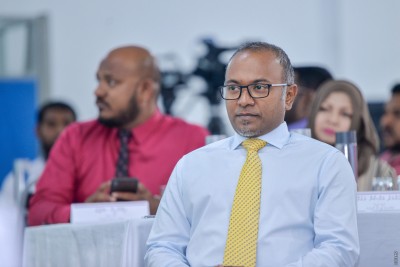 އިގްތިސޯދު ވެންޓިލޭޓަރުގައި އޮތްކަން ސަރުުކާރުން މަޖިލީހަށް ނާންގާ: ހަސަން ލަތީފް