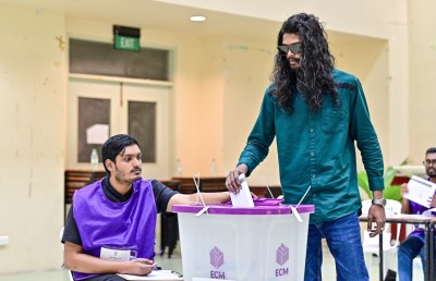 ފުރަތަމަ ވޯޓު: ތަފާތު ތަޖުރިބާއެއް، ބޮޑު ހިތްހަމަޖެހުމެއް!