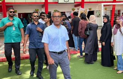 100 ފޮށި: ރައީސާއި މުއިއްޒު ވާދަކުރައްވަނީ ވަރަށް ގާތުން