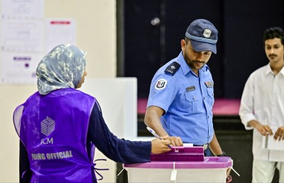 100 ފޮށި: ރައީސާއި މުއިއްޒު ވާދަކުރައްވަނީ ވަރަށް ގާތުން