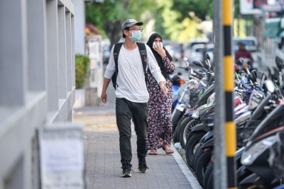 ޕޮޒިޓިވްވި މީހުންގެ ތެރޭގައި ކަރަންޓީނުން ދޫކޮށްލި މީހަކު ހިމެނޭ