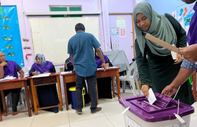 100 ފޮށި: ރައީސާއި މުއިއްޒު ވާދަކުރައްވަނީ ވަރަށް ގާތުން