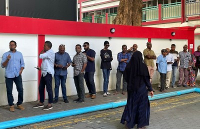 100 ފޮށި: ރައީސާއި މުއިއްޒު ވާދަކުރައްވަނީ ވަރަށް ގާތުން