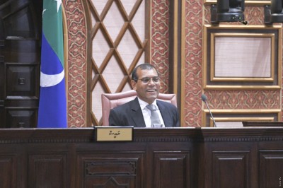 ހޮނިހިރު، އާދިއްތަ ދުވަހު މަޖިލިސް ބާއްވައި ދައުލަތަށް ފާއިސާ ދޫކުރަނި