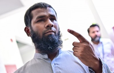 100 ފޮށި: ރައީސާއި މުއިއްޒު ވާދަކުރައްވަނީ ވަރަށް ގާތުން
