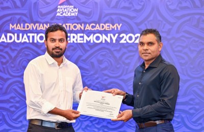 މޯލްޑިވްސް އޭވިއޭޝަން އެކަޑަމީގެ ފުރަތަމަ ގްރެޖުއޭޝަން ބާއްވައިފި