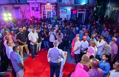 މެންދުރު 12 ގެ ކުރިން ވޯޓު ލާ ނިންމަން މުއިއްޒު އެދިވަޑައިގެންފި
