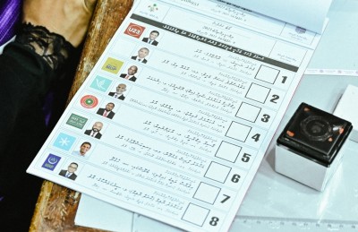 ތުޅާދޫގައި ކެމެރާ ހަރުކޮށްފައިވާ ގަލަމަކުން ވޯޓު ކަރުދާސްކޮޅެއްގެ ފޮޓޯ ނެގި މައްސަލައެއް