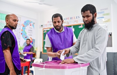 ފުރަތަމަ ފަހަރަށް ވޯޓު އަމިއްލަ އަތުން: މިނިވަންކަން ލިބުނު ދުވަހެއް!