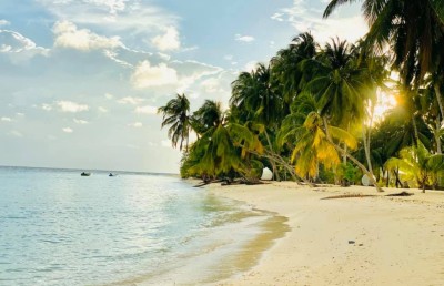 މޮނިޓަރިންގައިވާ ރަށްރަށުގައި ތިބި އެހީ ބޭނުންވާ މީހުންނަށް ކެއާ ޕެކޭޖް ފޮނުވަނީ