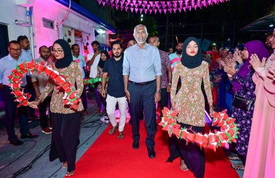 މެންދުރު 12 ގެ ކުރިން ވޯޓު ލާ ނިންމަން މުއިއްޒު އެދިވަޑައިގެންފި