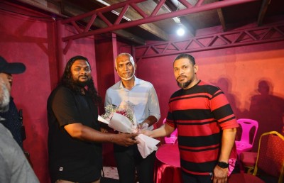 މުއިއްޒު ބޭނުންވަނީ ސިނަމާލެ ފްލެޓްތައް ތަޅާލައި 15،00 ހައުސިން ޔުނިޓް އަޅަން