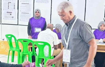 100 ފޮށި: ރައީސާއި މުއިއްޒު ވާދަކުރައްވަނީ ވަރަށް ގާތުން