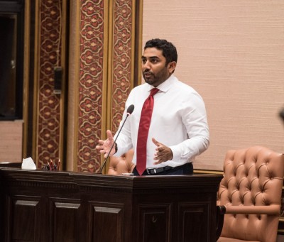 ވެންޓިލޭޓަރު ގަންނަން ދިނީ ބިޑްނުކޮށް، ގެނައުން ވަނީ ލަސްވެފައި: މިނިސްޓަރު
