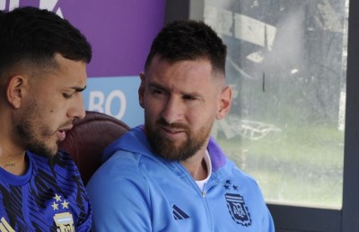 މެސީ ވަރުބަލިވެފައިި ހުރުމުން ސްކޮޑުން އުނިކޮށްފި