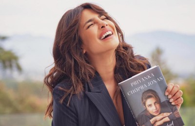 ޕްރިޔަންކާގެ ބައޮގްރަފީ "އަންފިނިޝްޑް" ނެރުން އަންނަ މަހުގެ 9 ގައި