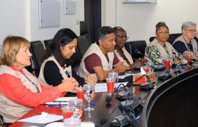 ދެފުށް ފެންނަ އިންތިހާބަށް ކޮމަންވެލްތުގެ ތައުރީފް؛ ކަންބޮޑުވުން އޮތީ ވޯޓުލާން ނުކުތް އަދަދު މަދުވުމުން