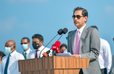 ވެކްސިންގެ ސަބަބުން ފުރާނަތައް ސަލާމަތްވެ އިގުތިސާދު ރަނގަޅުވާނެ ކަމަށް އުއްމީދުކުރަން: ސަފީރު