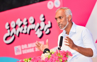 ހުރިހާ ދާއިރާއެއްގެ މުވައްޒަފުންގެ މުސާރަ ވެސް ބޮޑުކުރާނަން: މުއިއްޒު