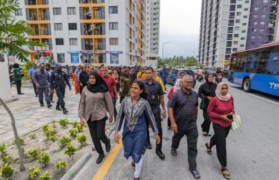 ފަޒްނާ ދެއްވީ ފުރައްސާރަ ކުރިޔަސް ފަހަތަށް ޖެހިވަޑައިނުގަންނަވާނެ ކަމުގެ ޔަގީންކަން