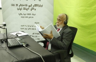 އައިޔޫއެމް އިން ޕީއެޗްޑީ ހެއްދެވި ފުރަތަމަ ބޭފުޅަކަށް ޝެއިޚު ރަޝީދު