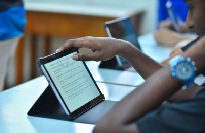 ސްކްރީނުން ކުދިން ދުރުކުރެވިދާނެ ގޮތްތަކެއް