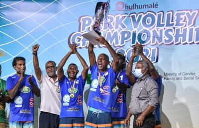 ޕާކްވޮލީ މުބާރާތުގެ ޗެމްޕިއަންކަން ބަގީޗާ އާއި ޕޮލިހަށް