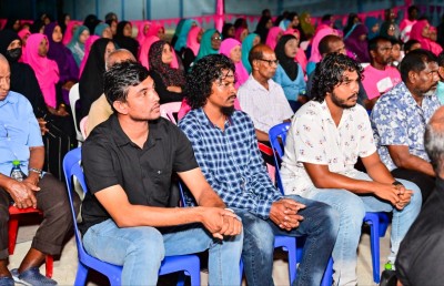ހުރިހާ ދާއިރާއެއްގެ މުވައްޒަފުންގެ މުސާރަ ވެސް ބޮޑުކުރާނަން: މުއިއްޒު