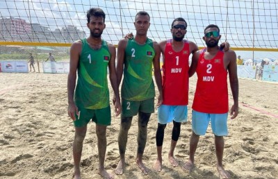 ސެމީގެ ވާދަވެރި ސެޓްތަކުގައި ބަންގްލަދޭޝް ބަލިކޮށް ޗެމްޕިއަން ރާއްޖެ ފައިނަލަށް