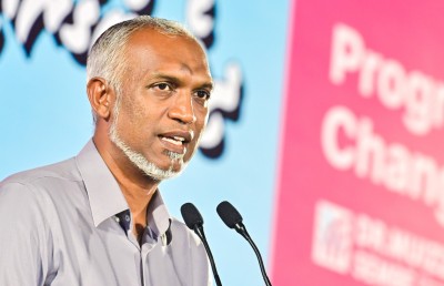 ސިފައިންނާއި ފުލުހުންގެ މުސާރަ ދެ ގުނަ ބޮޑުކޮށްދޭނަން: މުއިއްޒު