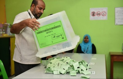 ކުރިމަތިލާން އަލުން ހުޅުވާލާ ނަމަ ކައުންސިލް އިންތިޚާބު އިތުރަށް ފަސްވާނެ: އޭޖީ، އީސީ