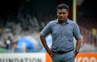 ޓީސީގެ ކޯޗުކަމުން ޝާޒް އިސްތިއުފާދީފި