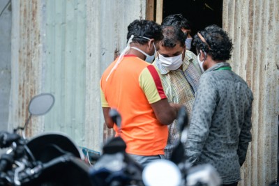 ކޮވިޑް ޖެހިފައިވާ ތިން ބިދޭސީއަކު ހޯދަނީ