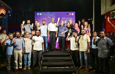 ކުރީގެ ނައިބު ރައީސް ޖިހާދާ އެކު، ޖޭޕީގެ ބައެއް އިސްބޭފުޅުންނާއި ބައެއް މެމްބަރުންގެ ތާއީދު މުއިއްޒަށް