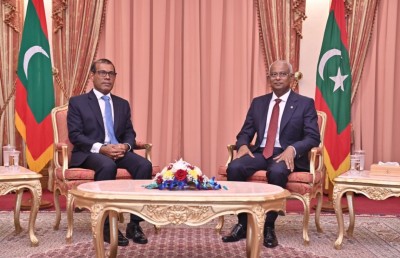 ދެވަނަ ބުރުގައި ނަޝީދުގެ ތާއީދަށް ރައީސް އެދިވަޑައިގެންފި