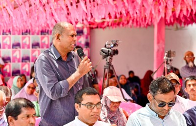 އައްޑޫ މީހުންނަށް މުއިއްޒުގެ ޖަވާބު: މަޝްރޫއުތަކެއް ނުހުއްޓުވާނެ، ވަޒީފާތަކުން ވަކި ނުކުރާނެ
