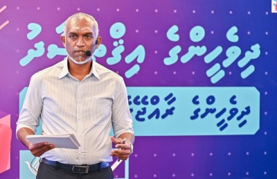 މުއިއްޒުގެ އިގްތިސާދީ މެނިފެސްޓޯ: ދަރަނިން ސަލާމަތް ކުރުމާއި އިގްތިސާދު ކޮޅަށް ޖެހުން!