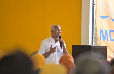 އައްޑޫގައި ޑޮލަރު އޭޓީއެމްގެ ހިދުމަތް ގާއިމުކޮށްދޭން ރައީސްގެ ވައުދެއް