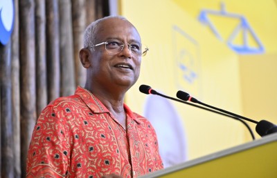 ޝައްކު އުފައްދާ އެއްވެސް ތަނެއްގައި ބޭރު ސިފައިން ތިބިތޯ ބައްލަވާ، މިތިބީ ދައްކަން ތައްޔާރަށް: ރައީސް
